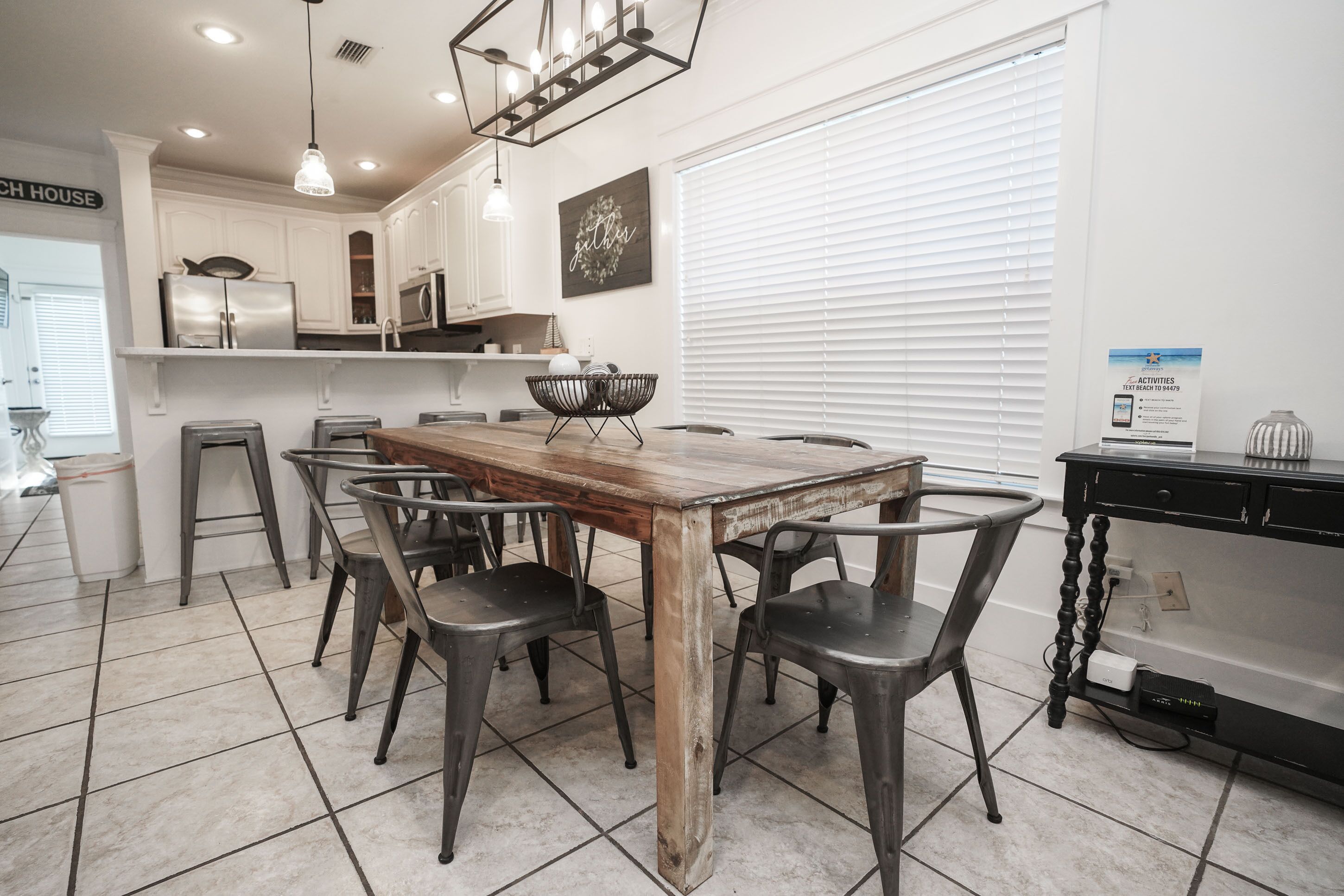 Nhà, 4 phòng ngủ, có thể sử dụng hồ bơi | Khu vực ăn uống tại phòng