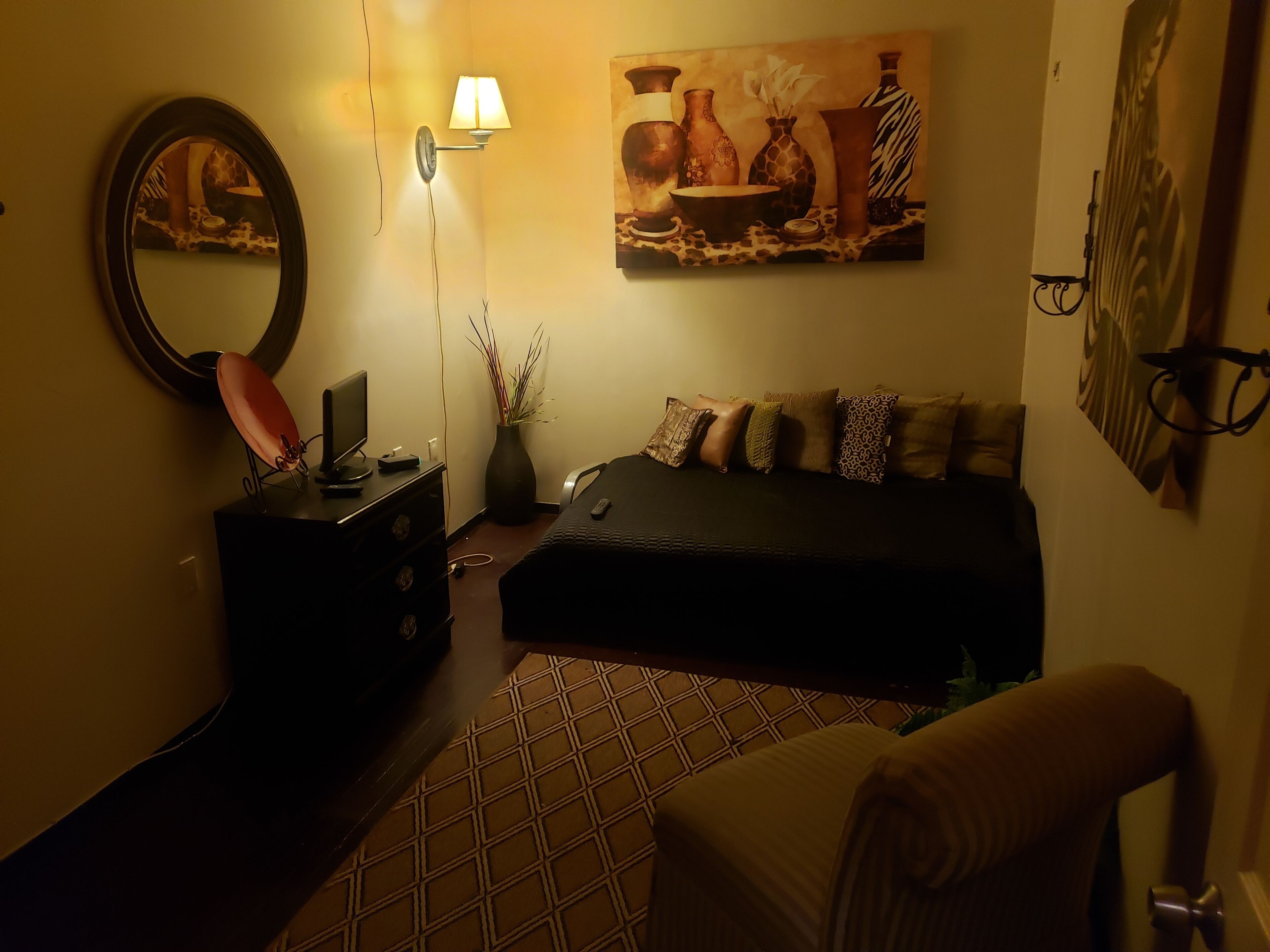 Comfort Apartment, Multiple Bedrooms, Non Smoking, Kitchenette | Individually decorated, individually furnished, desk, laptop workspace