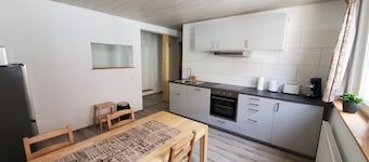 Vacation apartment "Pfalz" - centrally located in GrĂŒnstadt