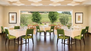 Restaurant - JUST Inn at JUSTIN Vineyards and Winery (Paso Robles)