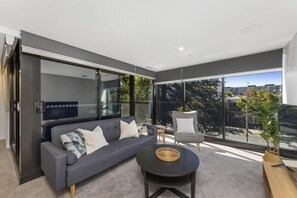 都會公寓 | 起居區 | 平面電視