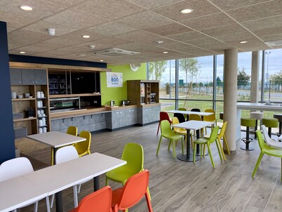 ibis budget Beauvais Aeroport