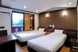 Free WiFi - Hotel Square Numazu (Numazu)