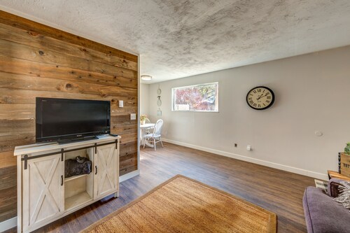 Welcome to Everett Darling Couples Getaway