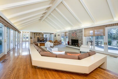 Beautiful Napa Valley Home on Golf Course -  Perfect Wine Country Retreat