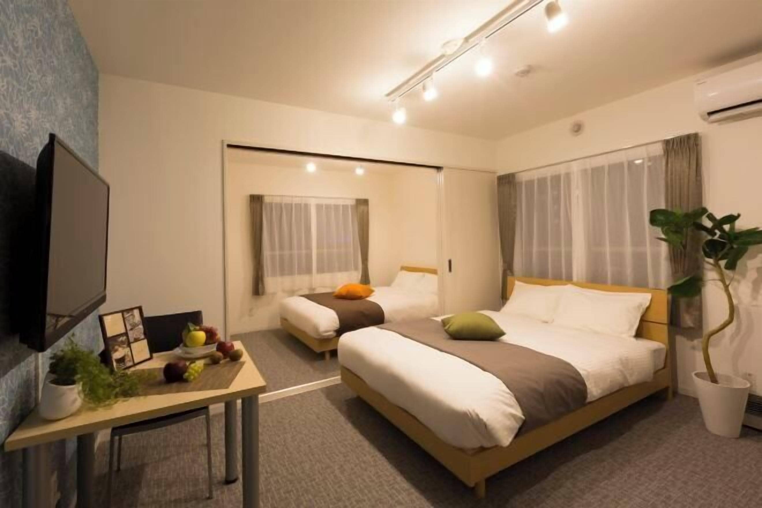 Bügeleisen/Bügelbrett, kostenloses WLAN