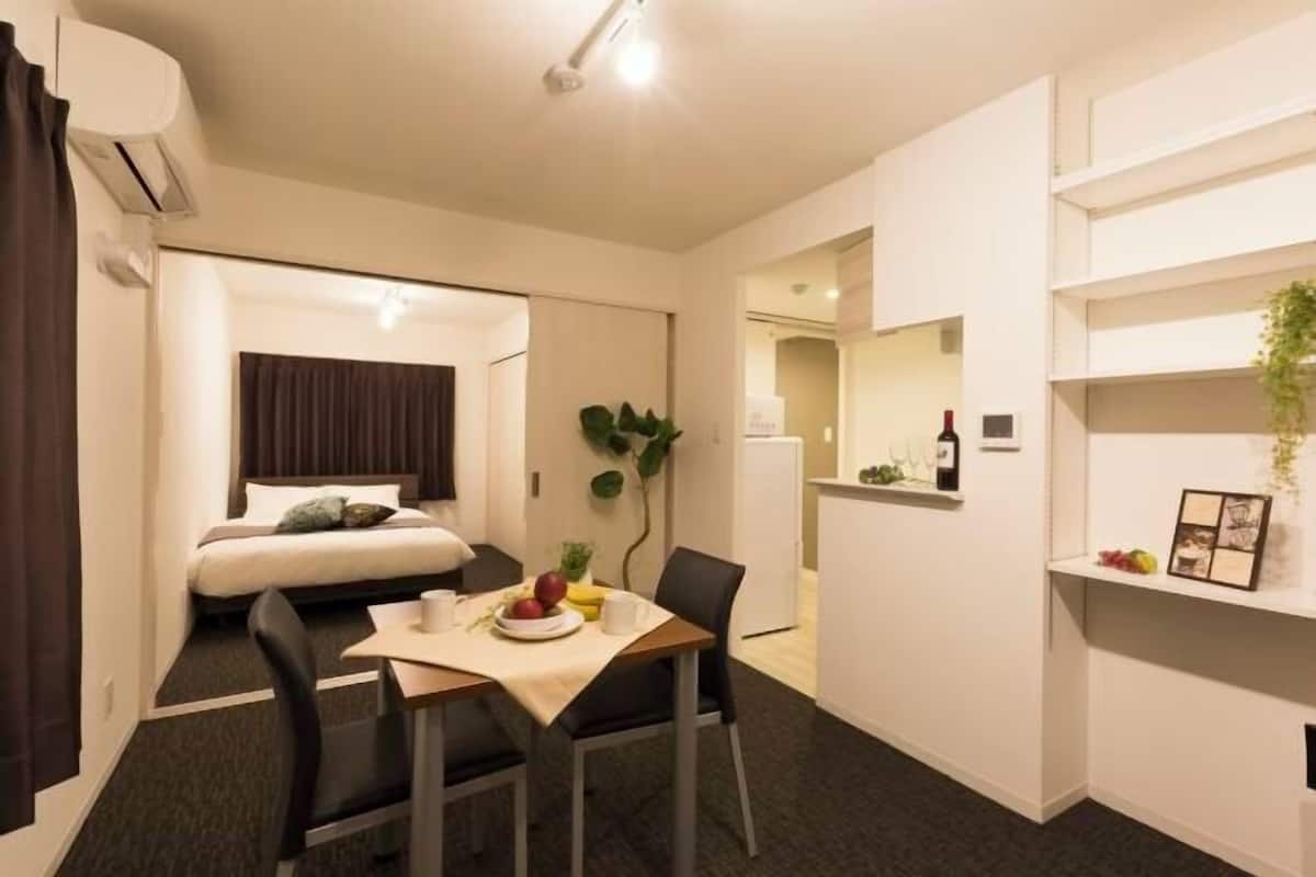 1 bedroom, iron/ironing board, free WiFi