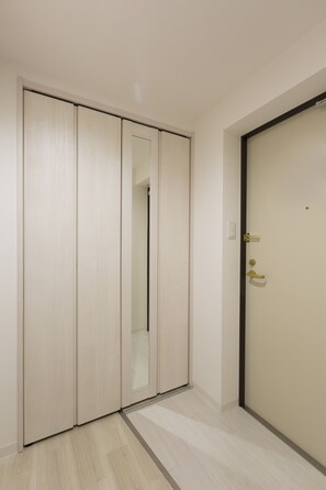 Departamento superior | Tabla de planchar con plancha y wifi gratis 