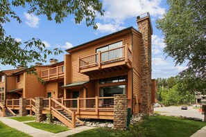 Exterior - Experience Breckenridge in this cozy 3BR townhome with sauna and ski access, Cedars 53! (Breckenridge)