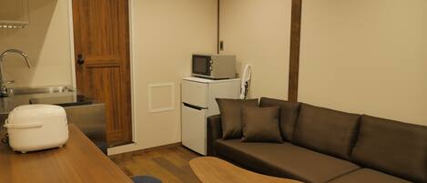 Desk, laptop workspace, soundproofing, iron/ironing board