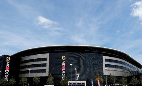 Virexxa Bletchley - Executive Suite - 2Bed Flat with Free Parking