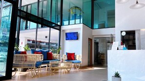 บริเวณนั่งเล่นที่ล็อบบี้