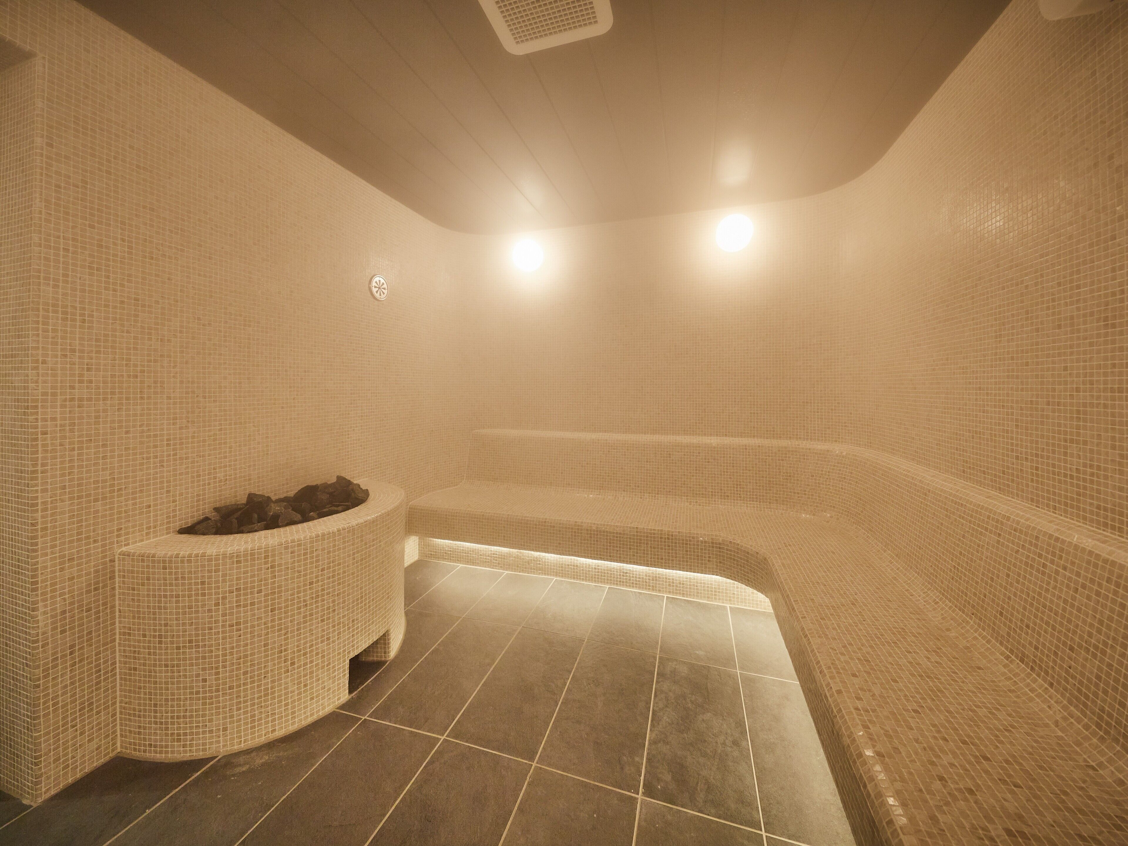 steam room