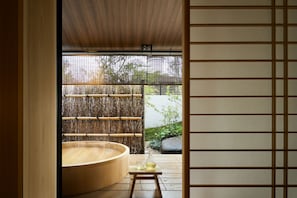 Coffres-forts dans les chambres, Wi-Fi gratuit, draps fournis