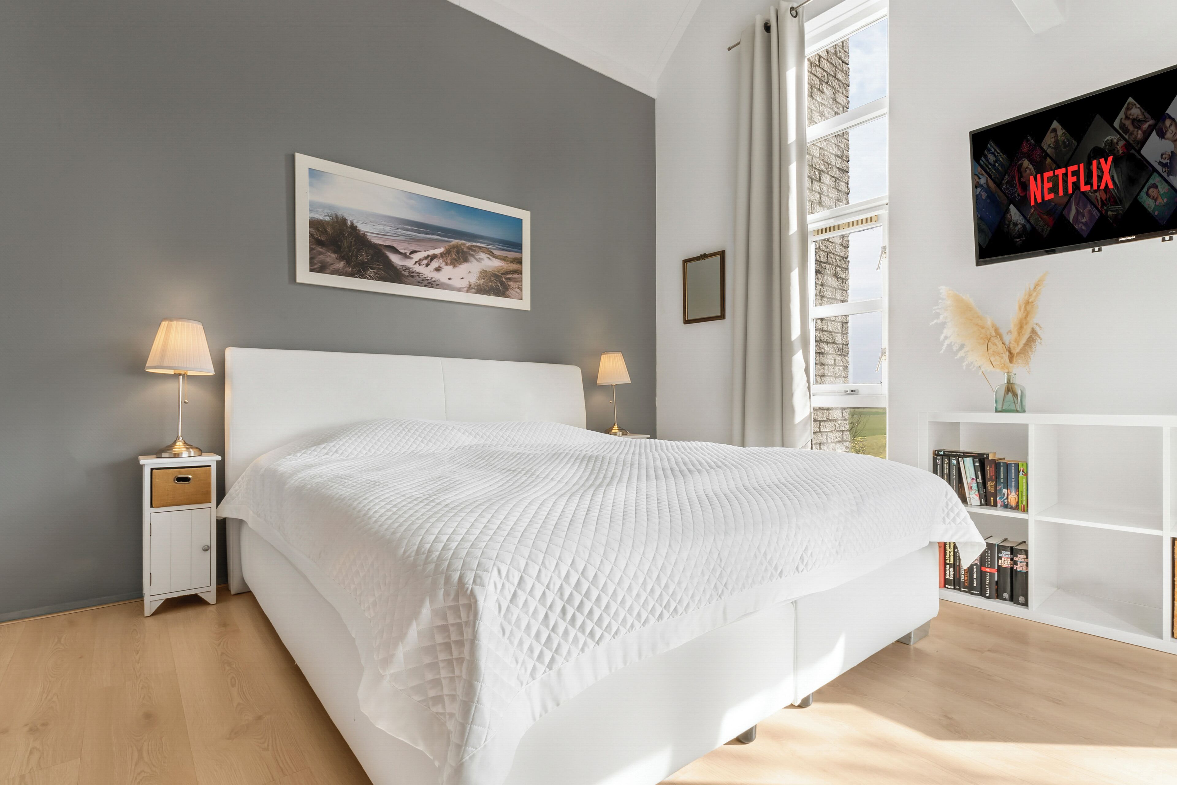 3 slaapkamers, een strijkplank/strijkijzer, wifi