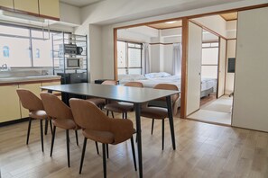 Căn h ộ dành cho gia đình, 3 phòng ngủ, không hút thuốc, quang cảnh thành phố | Chăn bông, nôi (giường cho trẻ sơ sinh) miễn phí 