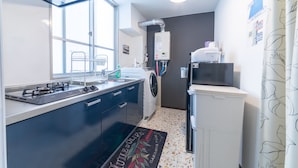 Apartemen (301) | Dapur pribadi