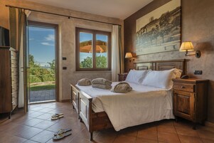 高级房, 露台, 山谷景观 | 迷你吧、客房内保险箱、遮光窗帘、隔音