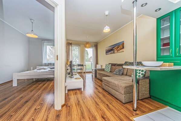 Apartment | 1 bedroom, iron/ironing board, free WiFi, bed sheets - Victus Apartamenty - Poggio (Sopot)