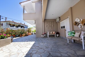Terrace/patio - By the Sea (Kassandra)