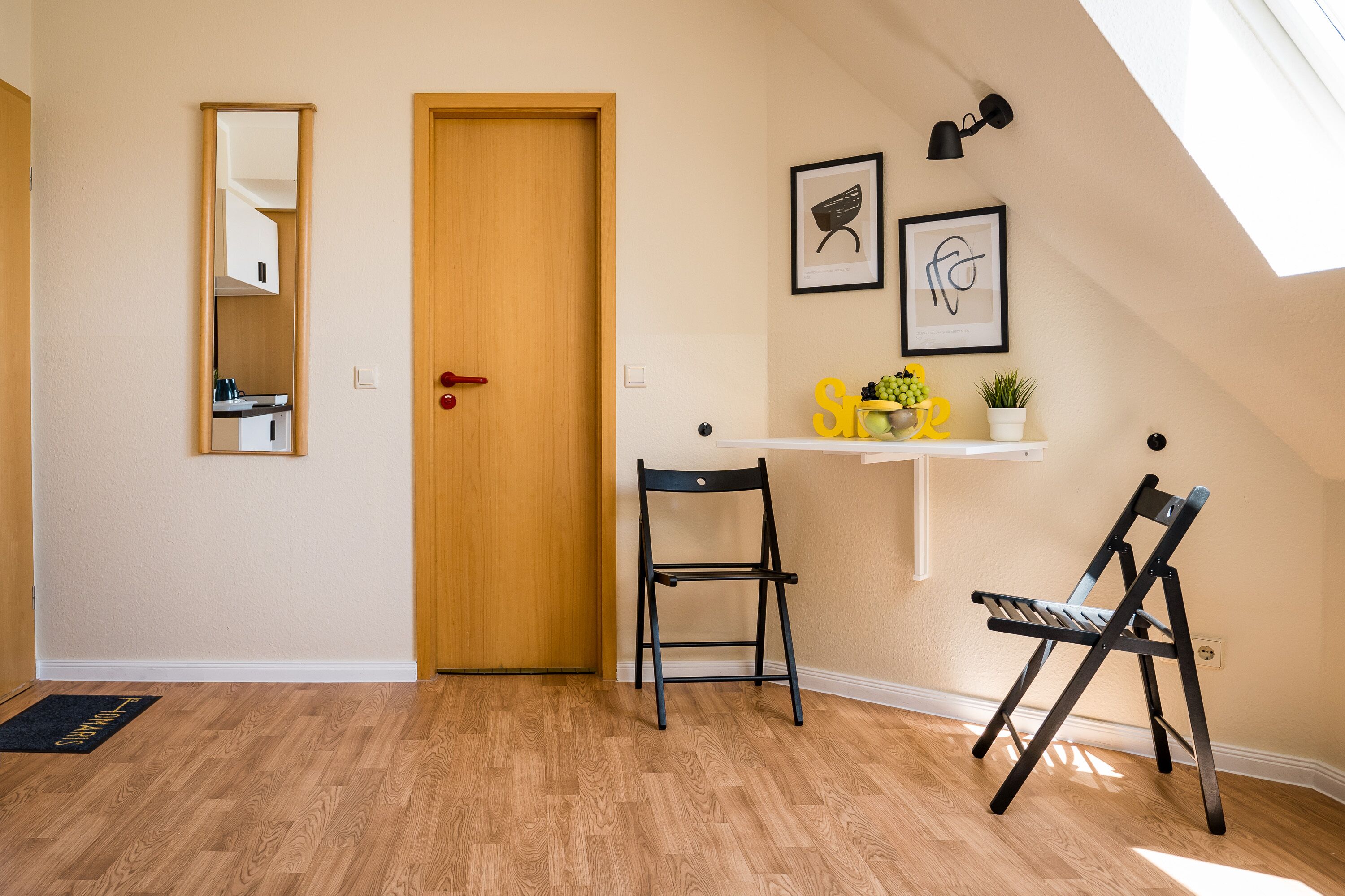 Habitación Confort | Escritorio, wifi gratis y ropa de cama 