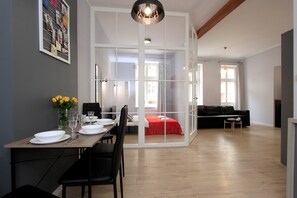 Basic Apartment | Living area | Flat-screen TV - Apartamenty - Prosta 17 (Torun)