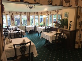 Komplett frokost er inkludert hver dag