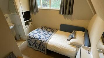 Economy Single Room | Individually decorated, individually furnished, desk, laptop workspace