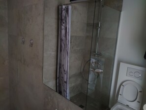 Hair dryer, towels