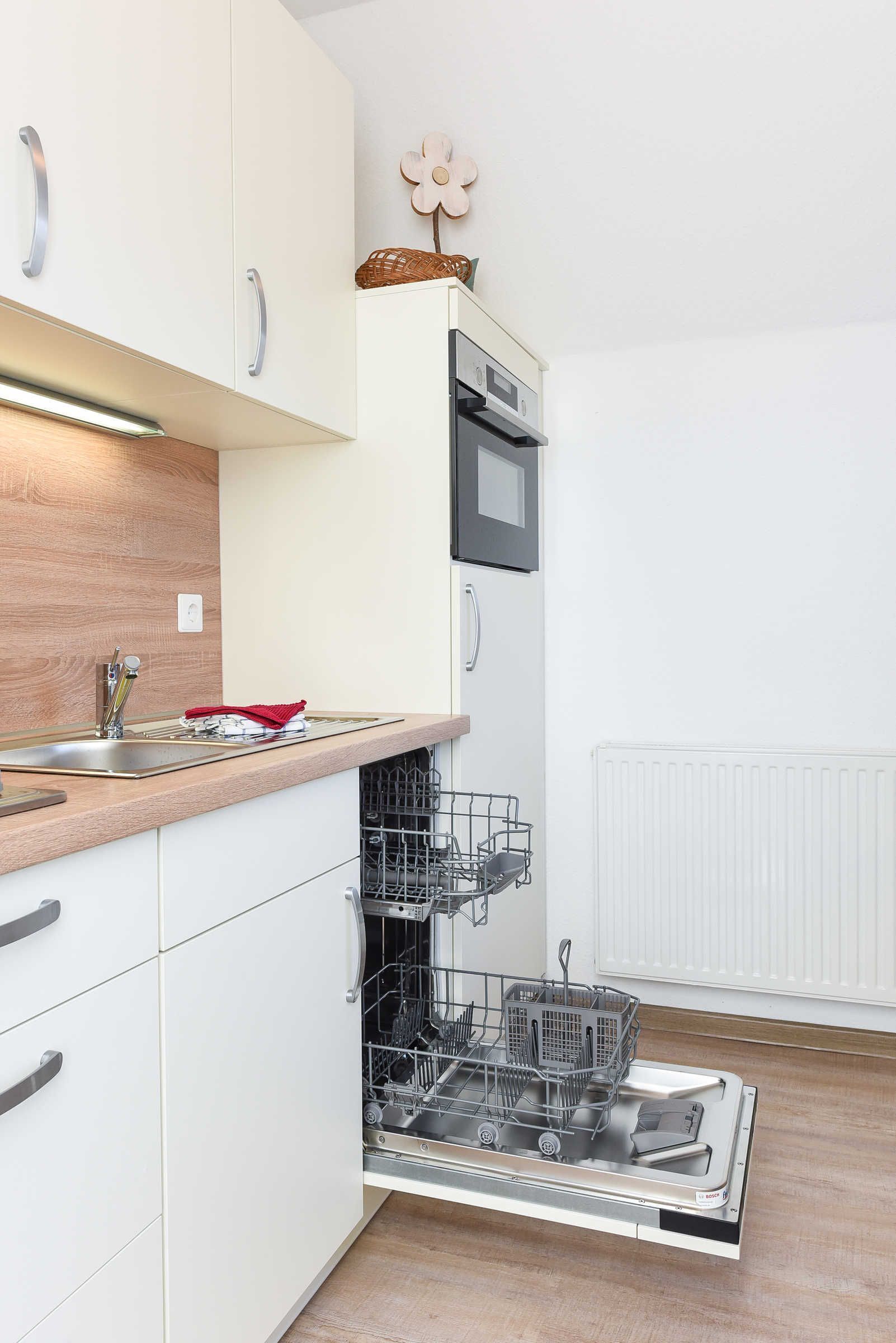 Fridge, oven, dishwasher