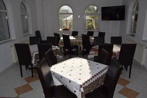 Dining - Pensiunea Nicolas (Sinaia)