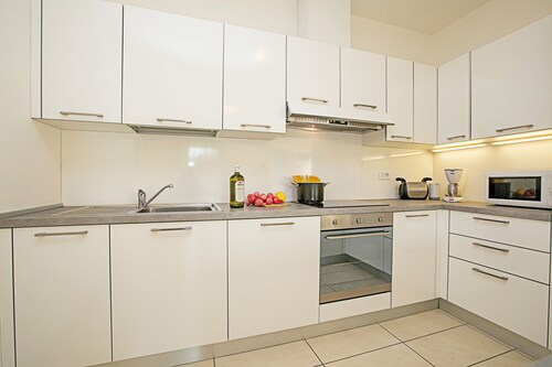 Torbole Relax, Pool & Balcony Apartment