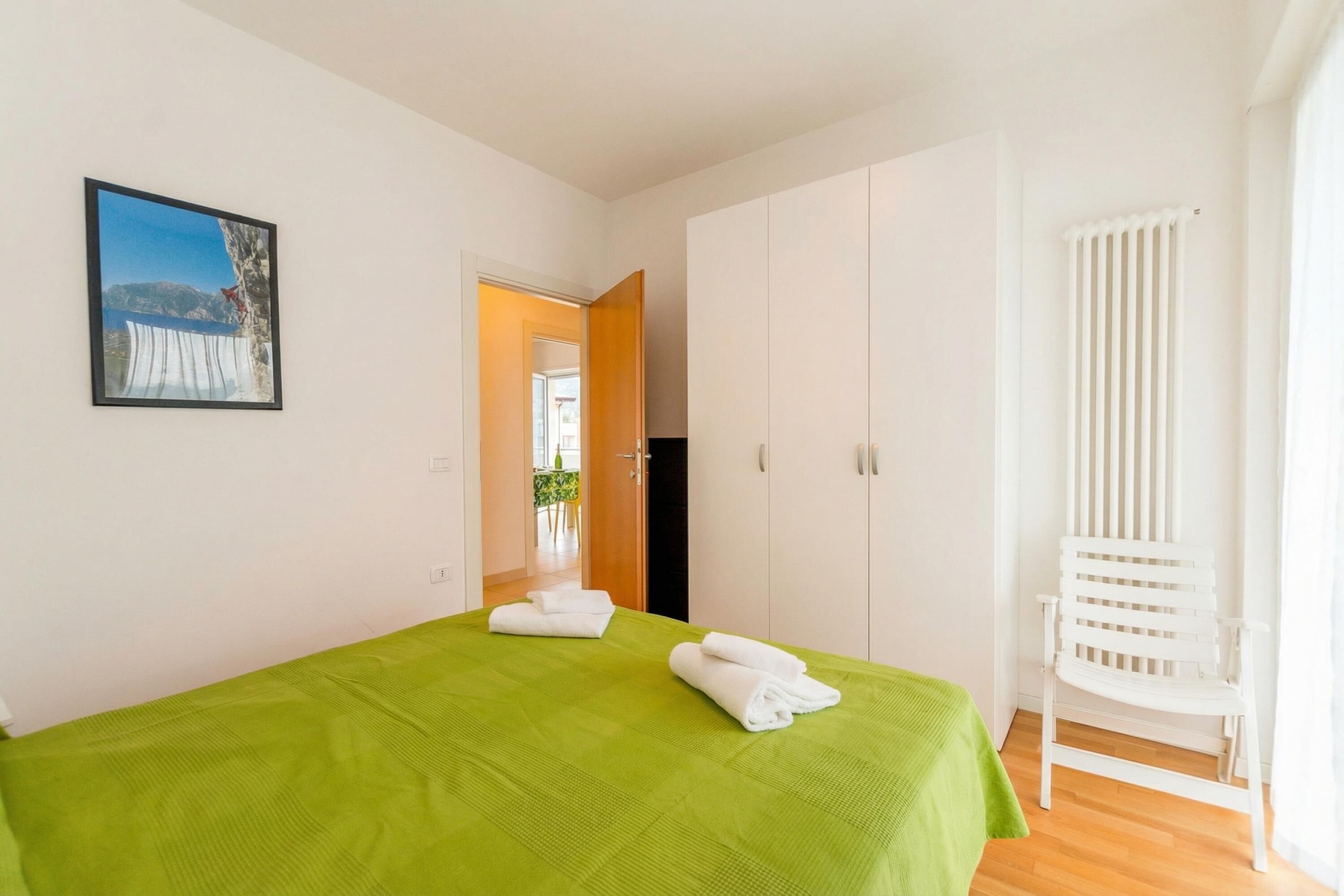 1 bedroom, iron/ironing board, bed sheets