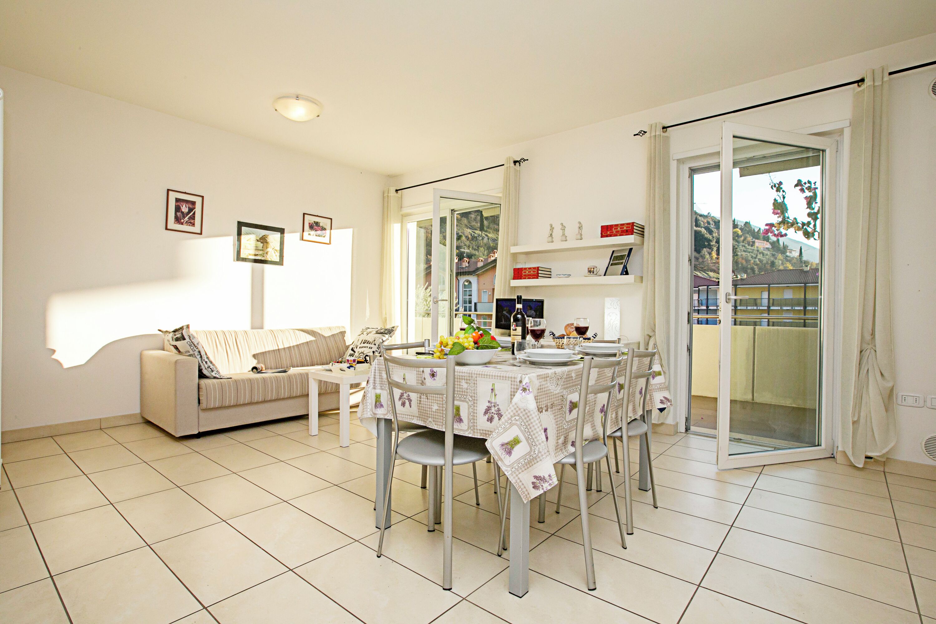 Familienapartment, Mehrere Schlafzimmer (Torbole Relax, Pool & Balcony) | Speisen