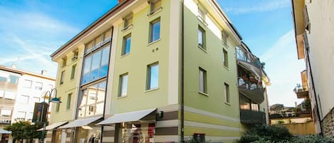 อพาร์ทเมนท์สำหรับครอบครัว, หลายห้องนอน (Riva Centro Apartment) | บริเวณภายนอก