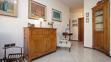 Family Apartment, Multiple Bedrooms (Riva Centro Apartment) | Interior