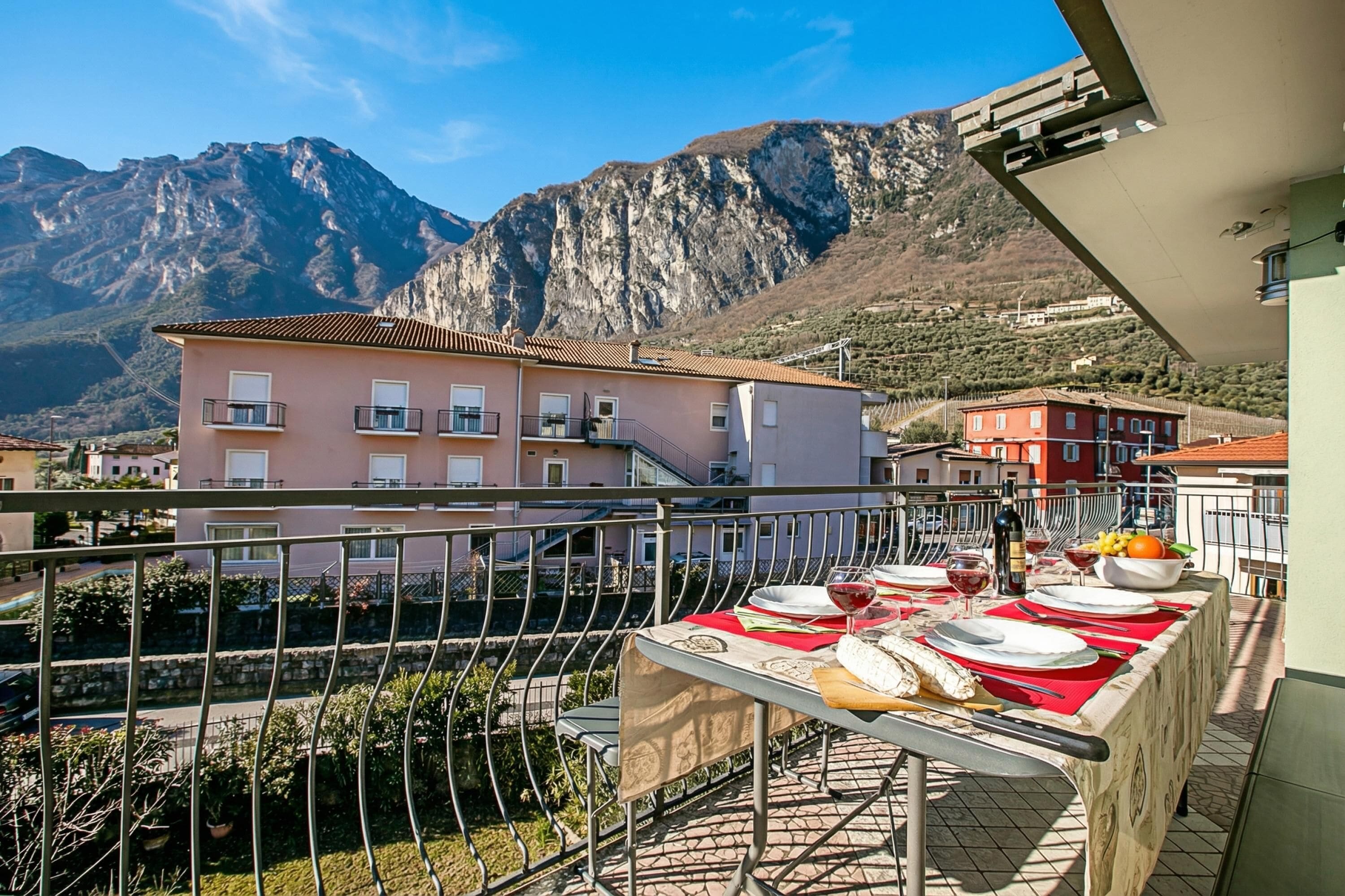 Family Apartment, Multiple Bedrooms, 2 Bathrooms (Paulie Apartment) | View from property