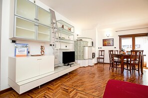 Familjelägenhet - flera sovrum - 2 badrum (Paulie Apartment) | Restauranger