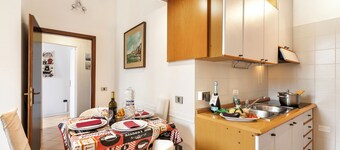 Lake View Historical Center Apartment