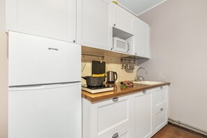 大冰箱、微波炉、炉灶、洗碗机