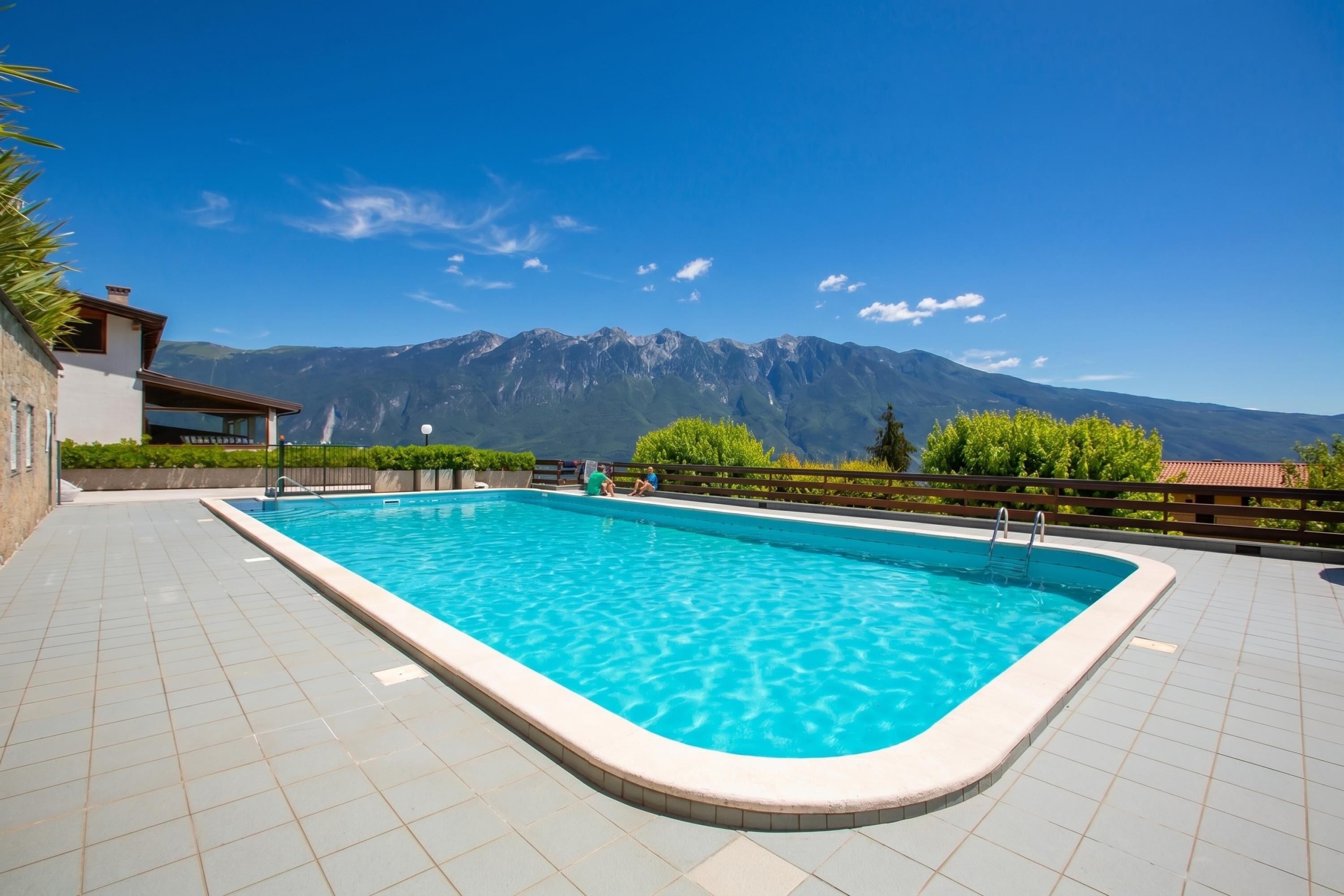 Family Apartment, Multiple Bedrooms, Mountainside (Balcone sul Lago) | Pool | Seasonal outdoor pool, sun loungers