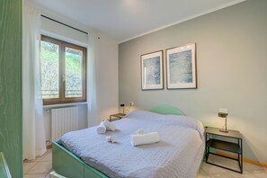 Family Apartment, Multiple Bedrooms, Mountainside (Balcone sul Lago) | 2 bedrooms, iron/ironing board, free WiFi, bed sheets - Balcone Sul Lago (Tremosine)
