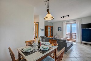 Family Apartment, Multiple Bedrooms, Mountainside (Balcone sul Lago) | Dining - Balcone Sul Lago (Tremosine)
