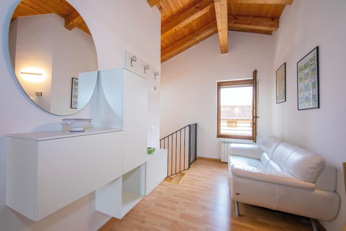 Family Apartment, 2 Bedrooms (Residenza al Ponte) | 2 bedrooms, iron/ironing board, free WiFi, bed sheets