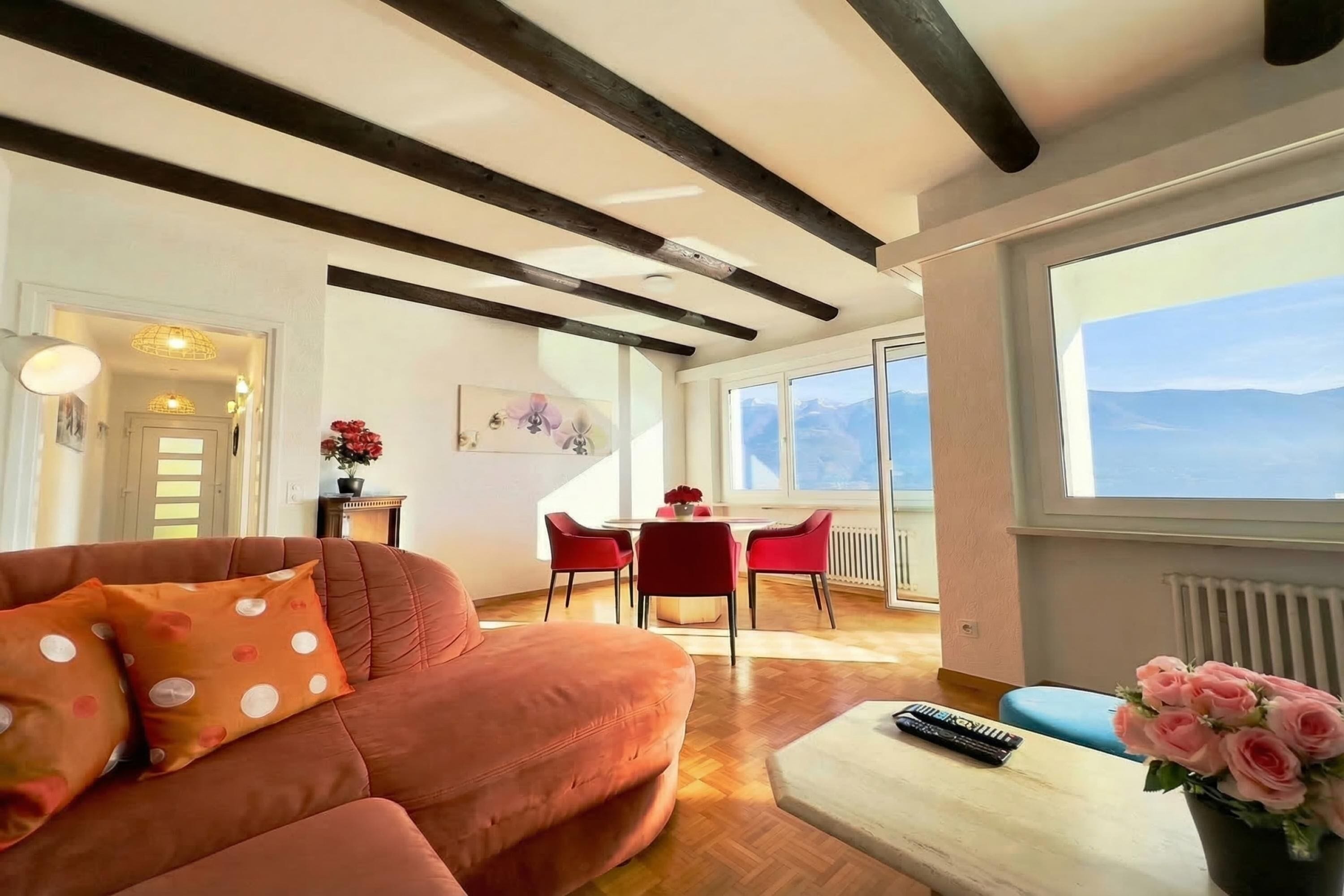 Family Apartment, 2 Bedrooms, Balcony (On the Lake 2BR with Garage in Porto) | Living area | 22-inch flat-screen TV with cable channels, TV, fireplace