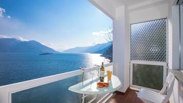 Family Apartment, Multiple Bedrooms (Bellevue apartment) | Outdoor dining