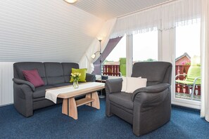 Unclassified image, 5 of 20, button - Vacation apartment Spiekeroog in the Pension Marlies - Holiday apartments in the hotel (Neuharlingersiel)