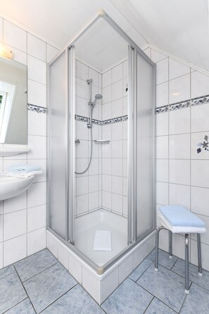 Dusche, Seife, Toilettenpapier