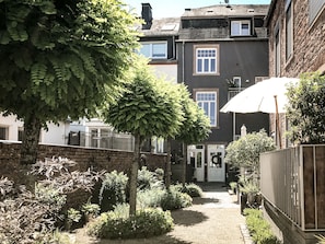 Exterior - the backyard (Trier)