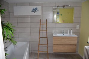 Doppelzimmer (Mr & Mme Goliath) | Badezimmer